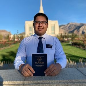 Meet your Posher, Adrian